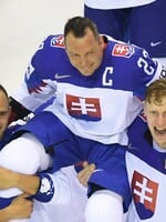 Slovensko si pripomenulo Demitru, Nagy sa víťazným gólom rozlúčil s kariérou. Toto sú najemotívnejšie momenty domácich MS v hokeji
