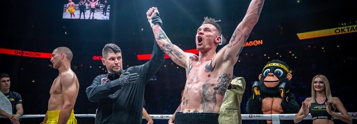 Šokující knock-out, zběsilé přestřelky a Vémolovo TKO. Boxerský turnaj Oktagon Underground byl plný hvězd a emocí