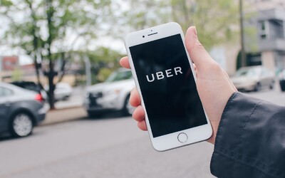 Spoluzakladateľ Uberu predáva svoje akcie. Za mesiac zarobil viac než 1,32 miliardy eur