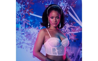 Sporo odetá Rihanna zvádza v spodnom prádle z novej kolekcie. Fotky a sprievodné video potešia mužské oko