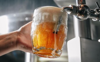 Spotřeba piva v Česku klesá. Pomoci k záchraně může i hokejové mistrovství