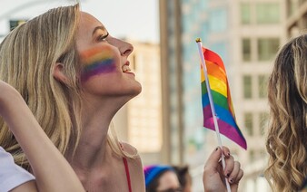 Srbsko ruší letošní LGBTQ+ Pride, bojí se pravicových extremistů