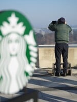 Starbucks otevřel pobočku u hranice se Severní Koreou. Výhled na diktaturu láká davy turistů