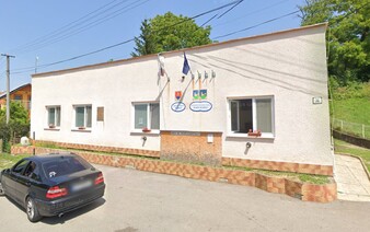 Starosta na východe údajne prijal úplatok 100-tisíc. Polícia ho zadržala priamo pri prevzatí obrovskej sumy