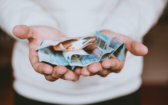 Štát prichádza s novým príspevkom pre zamestnancov. Kompenzačný príspevok má riešiť nedostatok učiteľov