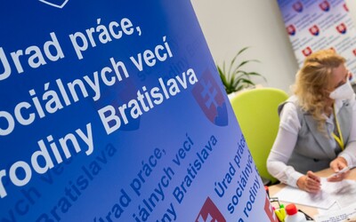 Štát zvyšuje podporu pre nezamestnaných. Od júla dostanú viac peňazí