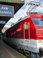 Štátne IC potichu zdraželi, niekde až o 2 €. Železnice investujú 500-tisíc eur do bratislavskej hlavnej stanice kvôli MS v hokeji