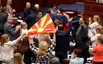 Štáty EÚ súhlasili s prístupovými rozhovormi pre Albánsko a Severné Macedónsko. V Macedónsku na členstvo čakajú 17 rokov
