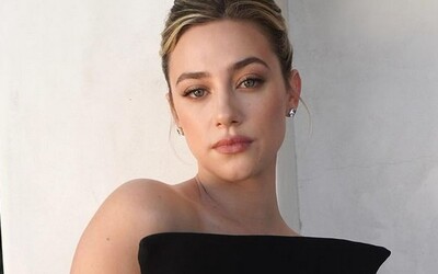 Stav pleti souvisí s duševním zdravím. Lili Reinhart spouští novou skincare řadu