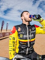 Štefan Svitko je na Rally Dakar v TOP 10. Skvelou jazdou si zabezpečil výhodnú štartovaciu pozíciu