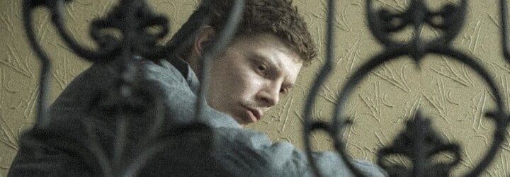 Stejný koncept jako Hojer už bych nedělal, ostatní kvůli rolím trošku zneužívám, říká herec Petr Uhlík