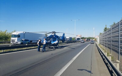 Štěrboholskou spojku uzavřela hromadná nehoda, na místo musel vrtulník (Aktualizováno)