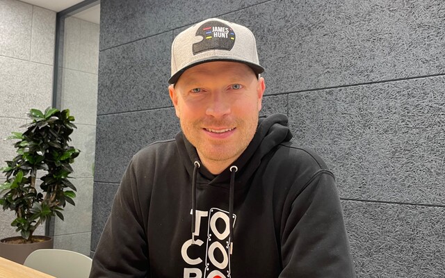 Števo Eisele: Z komentovania F1 si nepotrebujem zarobiť na Bentley. Na Schumachera som v boxoch použil overený trik (Rozhovor)