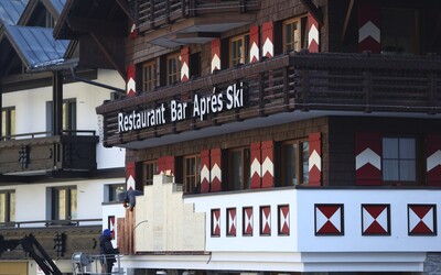 Stovku cudzincov načapala polícia v rakúskom lyžiarskom stredisku. Aby obišli nariadenia tvrdili, že si tam hľadajú prácu