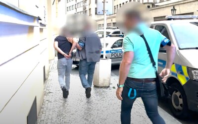 Střelba v Praze: Policie zveřejnila záběry ze zatčení útočníka