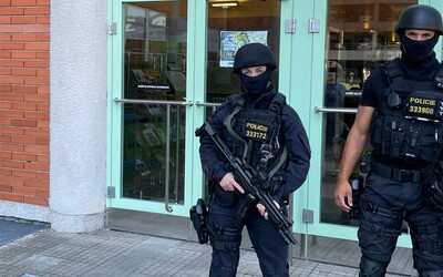 Střelba ve Zlíně: Muž zastřelil v budově krajského úřadu bývalou partnerku. Poté se pokusil o sebevraždu