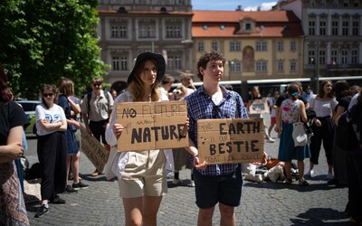 Studenti a studentky v Praze chystají další okupační protest za klima. Tentokrát budou přespávat před budovou ministerstva