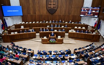 Štúdia odhaľuje najdôveryhodnejšie inštitúcie na Slovensku. Vysoké školy a SAV vedú rebríček dôvery.