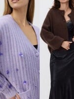 Štýlové svetre pre ženy, ktoré sú must-have tejto sezóny. Tieto kúsky nebudeš chcieť vyzliecť