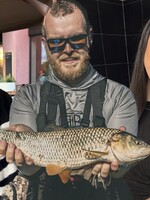 Sú profilovky s rybami na Tindri redflag?: „Chápem, že muž s rybou nemusí pôsobiť príťažlivo,“ hovorí rybár Matúš