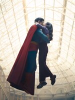 Superman je späť: Henryho Cavilla nahradí mladší herec, pozri si oficiálny trailer
