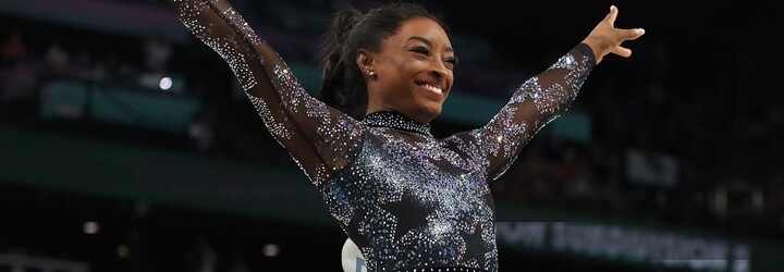 TOP módne momenty z OH v Paríži: gymnastky USA v najdrahších dresoch, Pharrell s taškou LV za 850-tisíc a Céline Dion v Diore