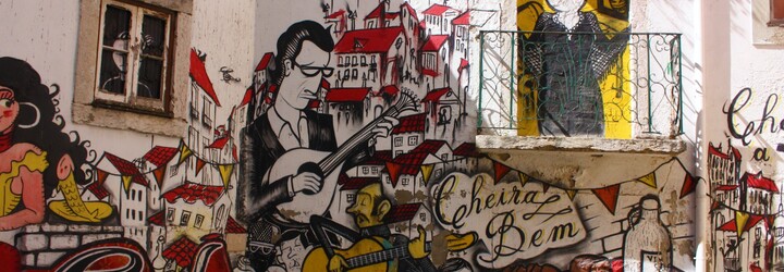 TOTO je 6 zaujímavostí o Lisabone. Ak sa ti nechce behať po pamiatkach, choď do LX Factory alebo si pozri graffiti