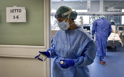 Taliansko prichádza o viac ako jedného lekára denne, o pacientov sa starajú aj bez ochranných pomôcok