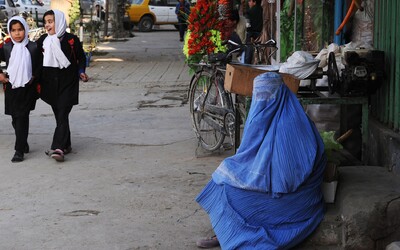 Tálibán vyzval ženy, aby se staly členkami jeho vlády. V zemi vyhlásil amnestii