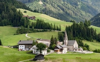 Táto krajina ti zaplatí 100 000 eur, ak sa do nej nasťahuješ. Zisti, či spĺňaš podmienky