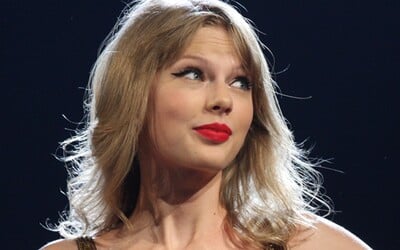 Taylor Swift prepisuje hudobnú históriu. Obsadila všetky pozície v americkom singlovom top 10 rebríčku