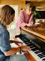 Taylor Swift svoj nový album tvorila na starom českom klavíri. „Som na to nesmierne hrdá,“ reaguje majiteľka