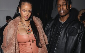 Tehotná Rihanna bola hviezdou posledných týždňov módy. Striedala jeden vyzývavý outfit za druhým    