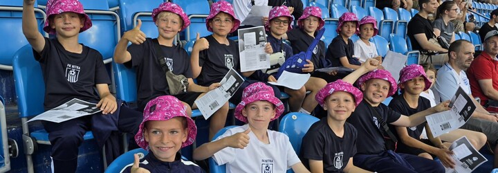 Telekom daroval mládežníckym futbalistom vstupenky na UEFA U21 EURO 2025. Zažili atmosféru veľkého futbalu na vlastnej koži