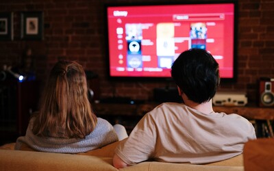 Televízny operátor láka zákazníkov na tri nové programy. Vo februári ich môžu pozerať zadarmo