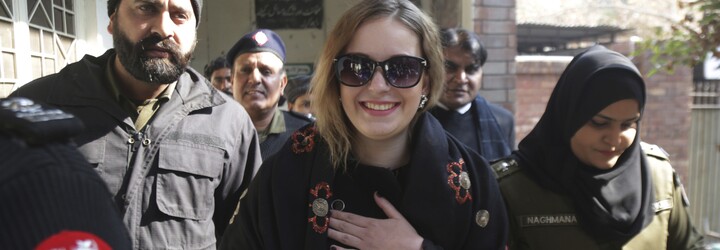 Tereza H. zůstává v Pákistánu, hrozí jí další soud. Celní správa tvrdí, že má nové důkazy