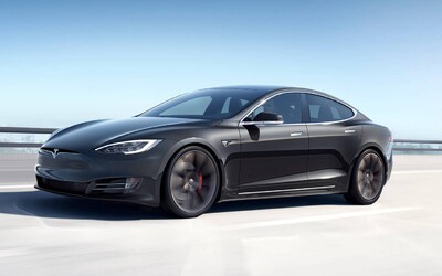Tesla pracuje na facelifte Modelu S, ktorý má zaručiť dojazd vyše 640 kilometrov