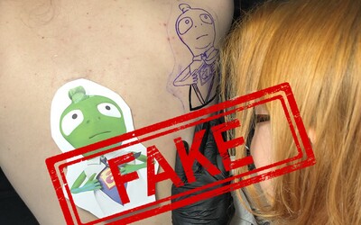 Tetovanie Alzáka za iPhone bolo klamstvo. Alza chcela zámerným fejkom ukázať, že ľudia by nemali zapredať dušu