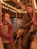 The Last Of Us: Bella Ramsey a Storm Reid promluvily o společné epizodě a homofobních reakcích