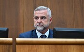 Tiborovi Gašparovi zrušili obvinenie v známej kauze. Obvinený bol z podplácania.