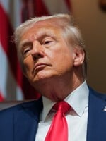 TikTok zachráněn? Trump naznačil dohodu s Čínou o prodeji aplikace americké firmě