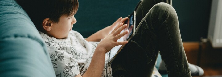 TikTok začne po desáté hodině večer posílat teenagery do postele