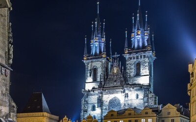 Tiktokerka Praguemug ti poradí, kam v Praze na rande, za kulturou, a ukáže ti zajímavé podniky, které možná neznáš