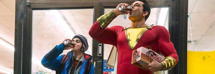 Tínedžer Shazam! testuje v zábavnom traileri svoje superschopnosti a dokazuje, že bude tou najvtipnejšou DC komiksovkou