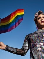 Tohtoročná Eurovízia prišla s novým zákazom. Súťažiaci nemôžu ísť na pódium s Pride vlajkami