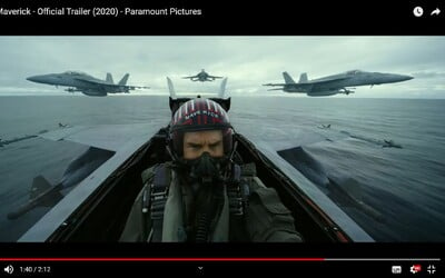 Tom Cruise obnovuje svou lásku ke stíhačkám v adrenalinovém traileru pro Top Gun: Maverick