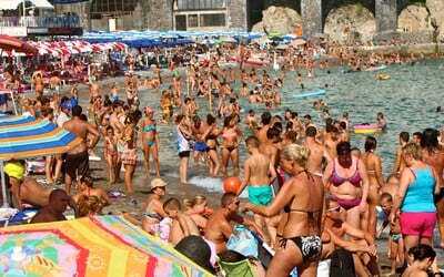 Top 10 nejlidnatějších pláží v Evropě: Chceš pohodovou dovolenou? Těmto místům se vyhni