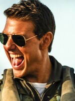 Top Gun: Maverick má najúspešnejší premiérový víkend v kariére Toma Cruisa. Film ovládol kiná po celom svete
