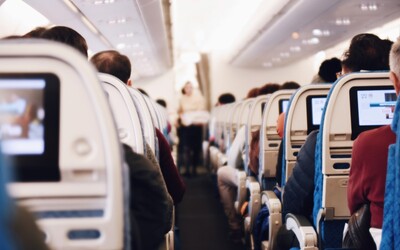 Toto jsou nejlepší místa v letadle pro lidi, kteří se bojí létání. Radí pilot, ale i statistika