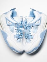 Toto sú TOP releasy tenisiek v máji: Air Jordan 4 s modrými kvetinami aj sivo-ružové Nike Air Max 95